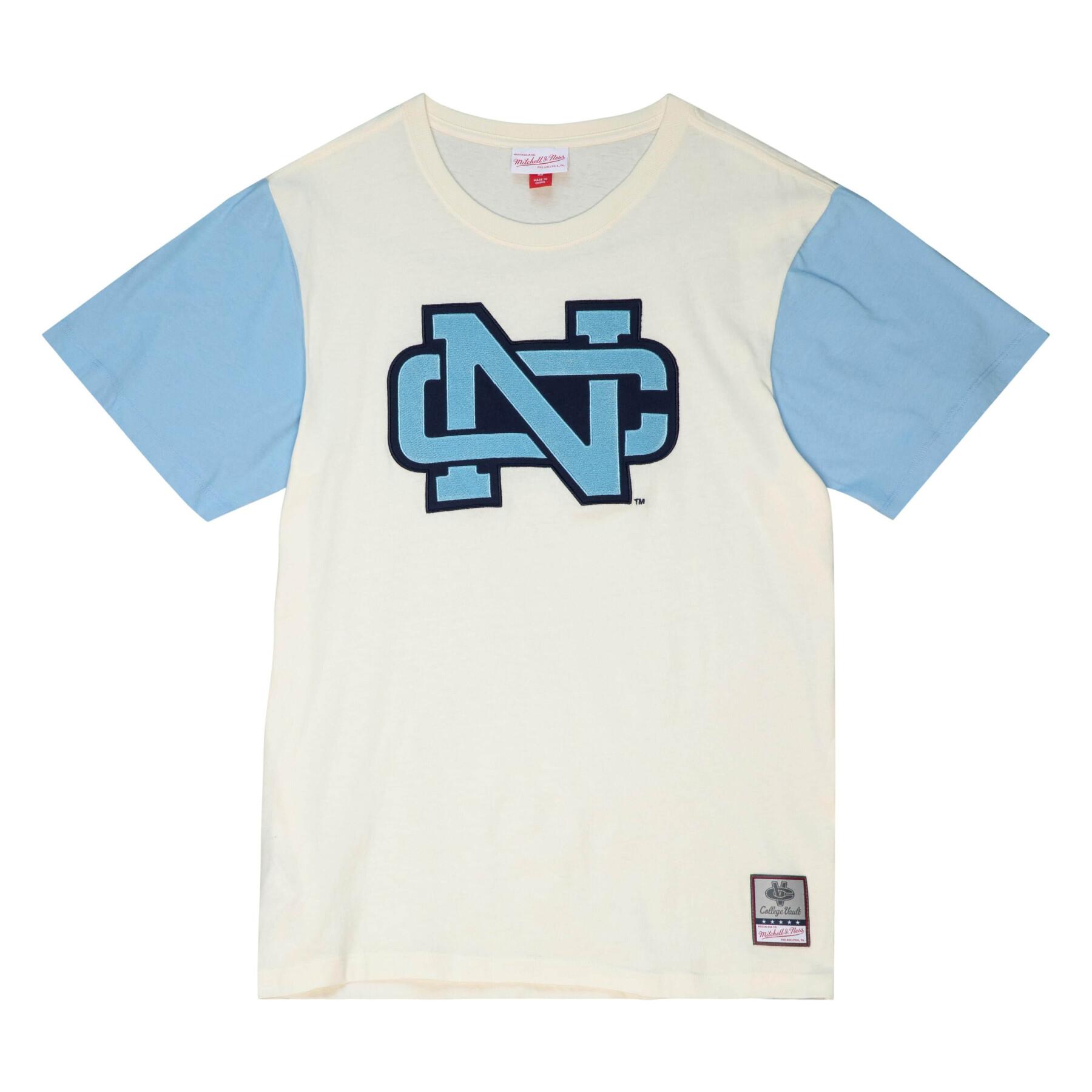 T-shirt North Carolina Tarheels NCAA Color Blocked