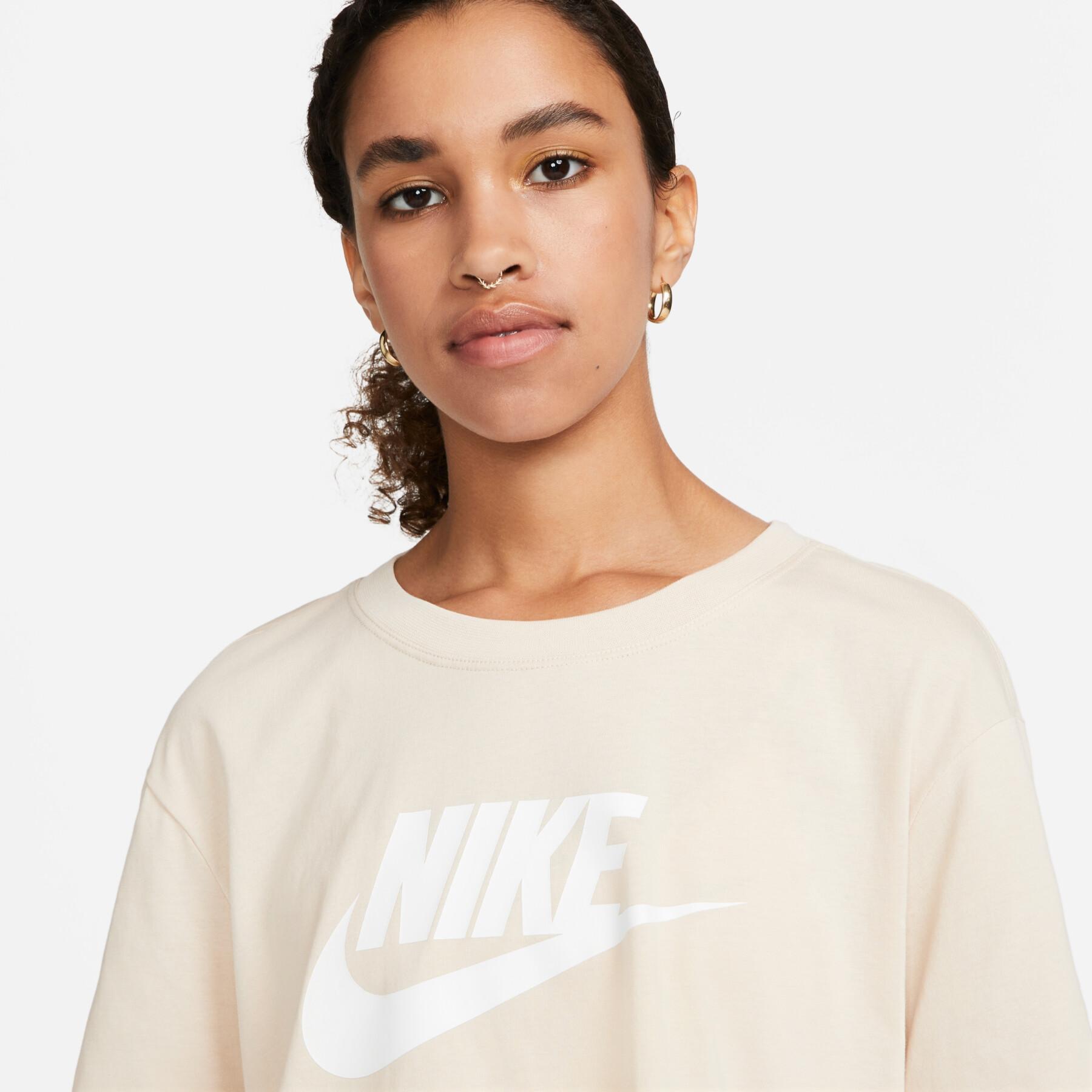 T-shirt femme Nike Essential