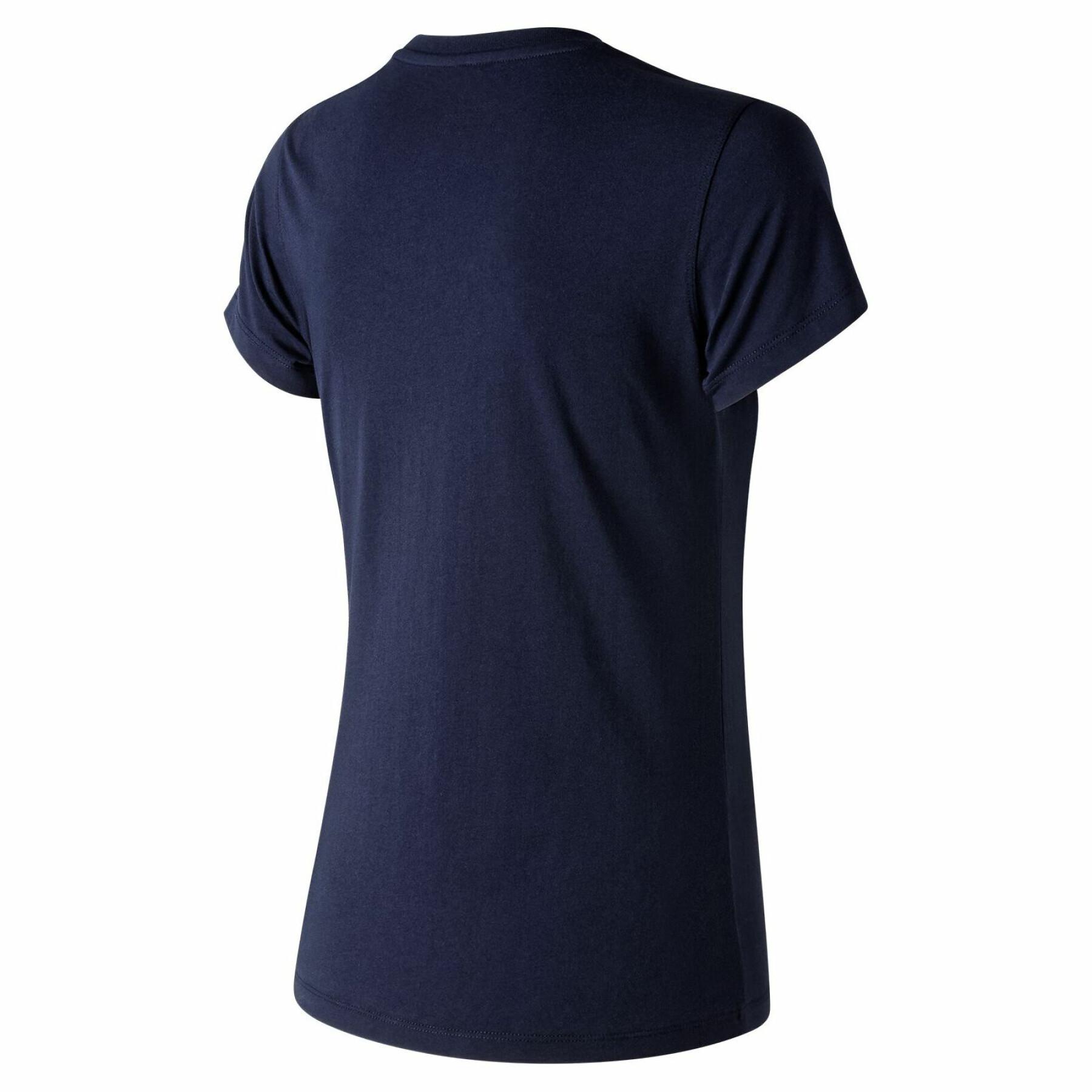 T-shirt femme New Balance essentials stacked